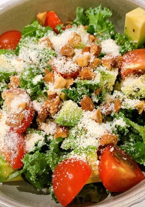栄養満点!ヘルシーケールサラダ-レシピのメイン写真