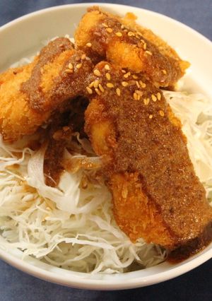 秘伝のごまみそーすが濃厚！まぐろカツ丼-レシピのメイン写真