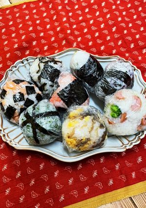 おにぎり8種〜息子マーク模試弁当-レシピのメイン写真