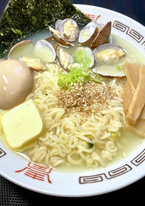 アサリ出汁がたまらない。塩バターラーメン-レシピのメイン写真