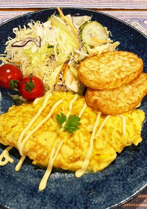 コーンたっぷり卵オムレツからしマヨ添え-レシピのメイン写真