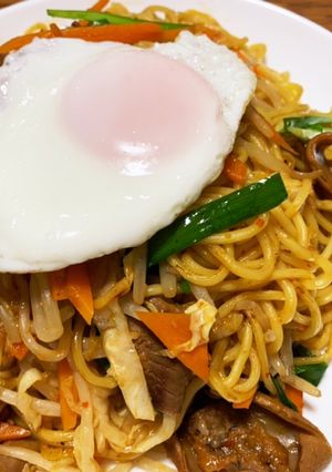 辛うまっ!!!スタミナもつ焼きそば-レシピのメイン写真