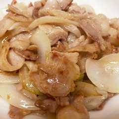 รูปของ 簡単！豚肉と玉ねぎの塩ダレ炒め！