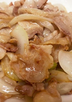 簡単！豚肉と玉ねぎの塩ダレ炒め！-レシピのメイン写真