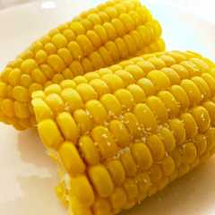 รูปของ 超簡単！チンするだけのとうもろこし！