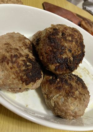 簡単美味しいシンプルハンバーグ-レシピのメイン写真