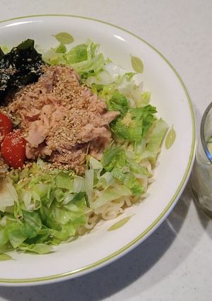 インスタント塩ラーメンで、冷やし豆乳メン-レシピのメイン写真