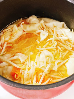 超簡単♡味噌ラーメンのお出汁の餃子スープ-レシピのメイン写真