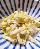 らっきょう漬けとキャベツと卵のサラダ