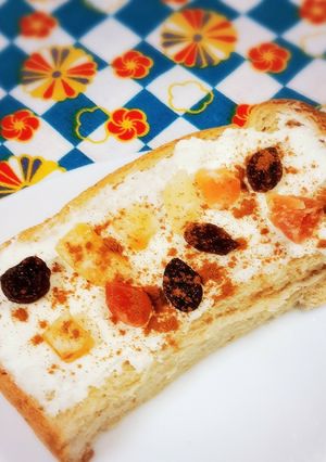 ドライフルーツ&クリチトースト-レシピのメイン写真