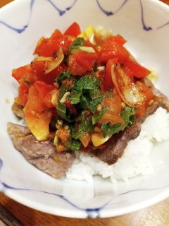 イタリアン風トマトステーキ丼-レシピのメイン写真