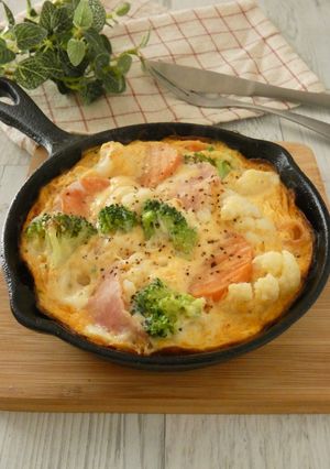 洋風野菜ミックスでオープンオムレツ-レシピのメイン写真