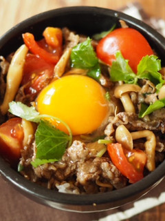 牛しょうが焼きトマト丼-レシピのメイン写真