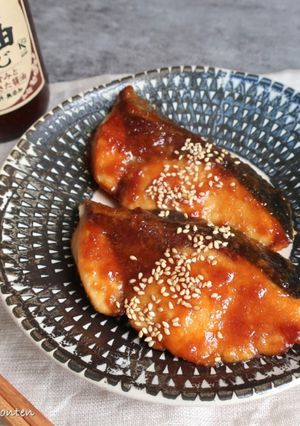 ぶりのごまたっぷり照り焼き-レシピのメイン写真