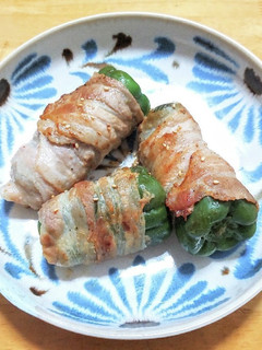 丸ごとピーマンの肉巻き-レシピのメイン写真