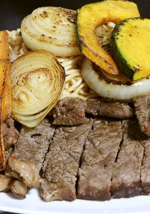 ステーキで温い冷やしスタミナサッポロ一番-レシピのメイン写真