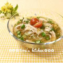 รูปของ 夏は冷やして冬は暖か☘️フォー風スープ麺