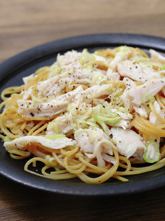 サラダチキンのネギ塩和えそば-レシピのメイン写真