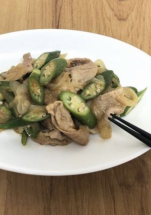 オクラと豚肉の豆板醤炒め-レシピのメイン写真