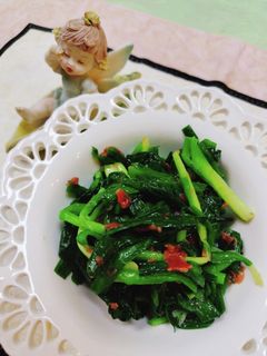 サッパリニラの梅肉和え-レシピのメイン写真