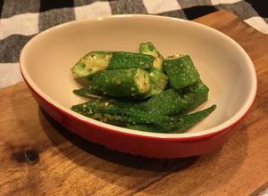 簡単　オクラのカレー粉チーズ炒め-レシピのメイン写真
