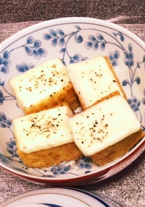 ブラックペッパー香る厚揚げのチーズ焼き-レシピのメイン写真
