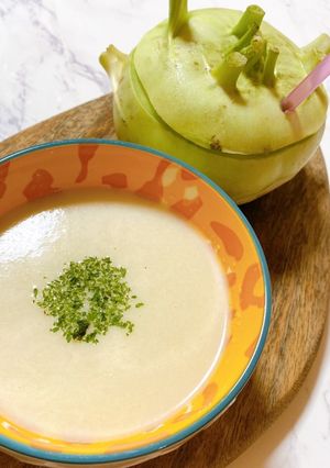 コールラビの冷製ポタージュ 野菜の甘さ-レシピのメイン写真