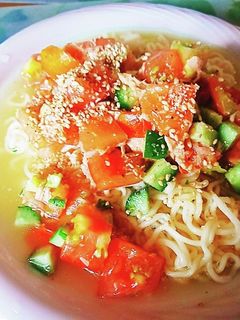 サッポロ一番塩~ツナ トマ きゅうり冷麺-レシピのメイン写真