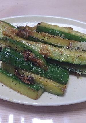 癖になる✩キュウリの焼きチーズカレー風-レシピのメイン写真
