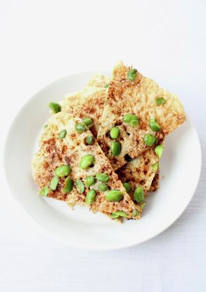 簡単おつまみ【パリパリ焼きチーズ（枝豆）-レシピのメイン写真