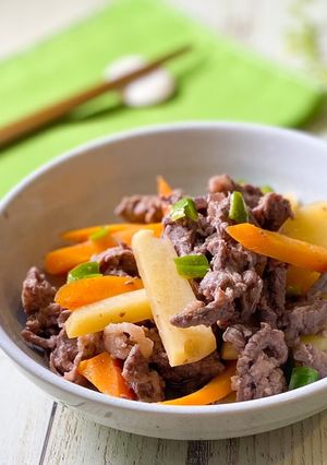 【レンジで簡単】さっぱり肉じゃが-レシピのメイン写真