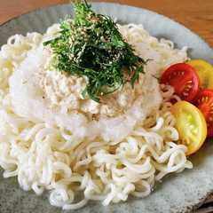 รูปของ ツナマヨと大根おろしの冷製ラーメン