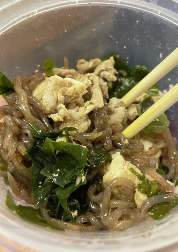 豚肉とわかめと糸蒟蒻のポン酢あえ-レシピのメイン写真