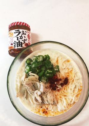 サラダチキンとおくらのピリ辛豆乳麺✨-レシピのメイン写真