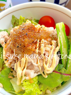 夏休みランチ❤冷しゃぶサラダうどん。ஐஃ-レシピのメイン写真