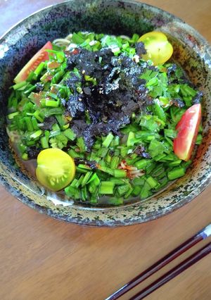 ニラたっぷりスタミナ冷やし味噌ラーメン-レシピのメイン写真