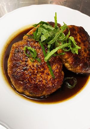 簡単ヘルシー！卵不使用の鶏肉ハンバーグ-レシピのメイン写真