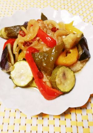 甘酸っぱい！鶏もも肉と夏野菜の南蛮漬け-レシピのメイン写真