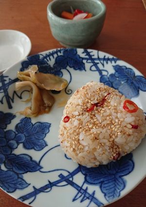 暑い日も最高!簡単!輪切り唐辛子おにぎり-レシピのメイン写真