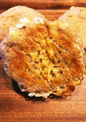 全粒粉のくるみチーズパン-レシピのメイン写真