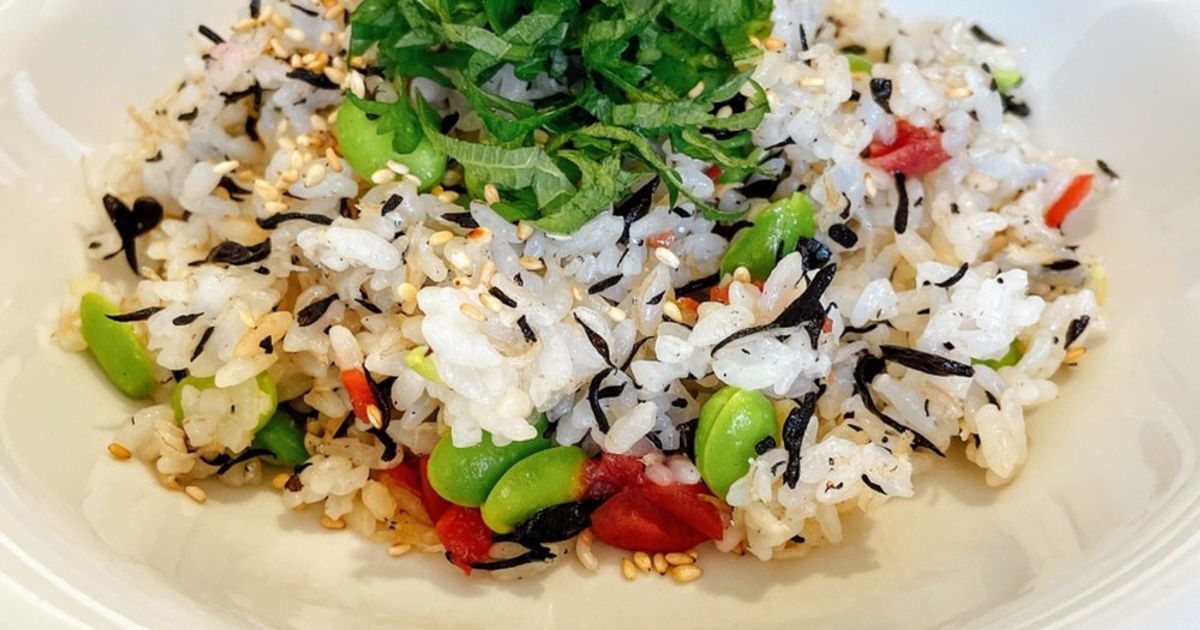 基本からアレンジまで!思わずつくりたくなる「枝豆チャーハン」のレシピ集 | クックパッド
