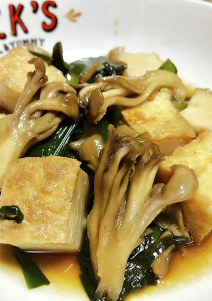 厚揚げとニラと舞茸のあっさり煮込み-レシピのメイン写真