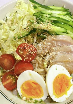 暑い夏にさっぱりと☆冷やしサラダラーメン-レシピのメイン写真