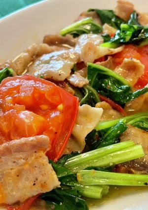 豚ばらとトマトとほうれん草の炒め物-レシピのメイン写真