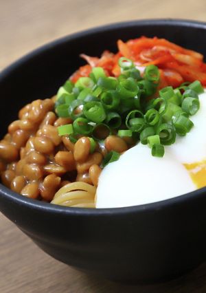 キムチ納豆温玉ヌードル-レシピのメイン写真