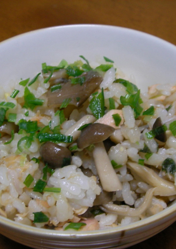 塩鮭ときのこの混ぜご飯-レシピのメイン写真