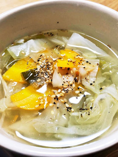 煮干し出汁のキャベツスープ#簡単スープ-レシピのメイン写真