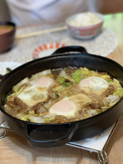 簡単★すき焼きリメイク白菜の巣ごもり卵丼-レシピのメイン写真