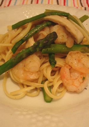 簡単☆美味♪エビと茸のレモンバターパスタ-レシピのメイン写真