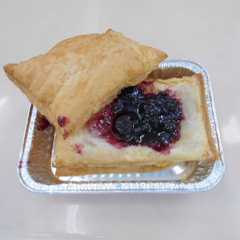 รูปของ ブルーベリーパイ【柏市学校給食】